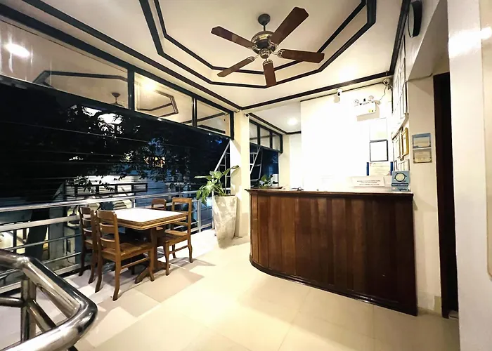 Alocasia Inn - El Nido